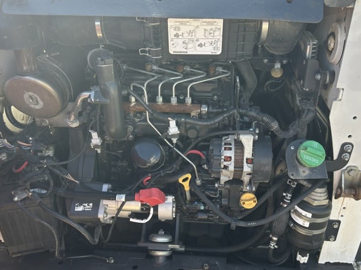 2019-bobcat-t650-image-33