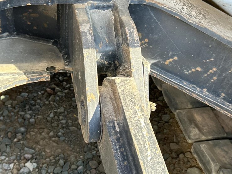 deere-75g-image-35