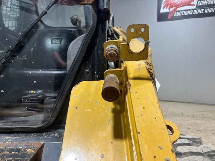 caterpillar-246c-image-10