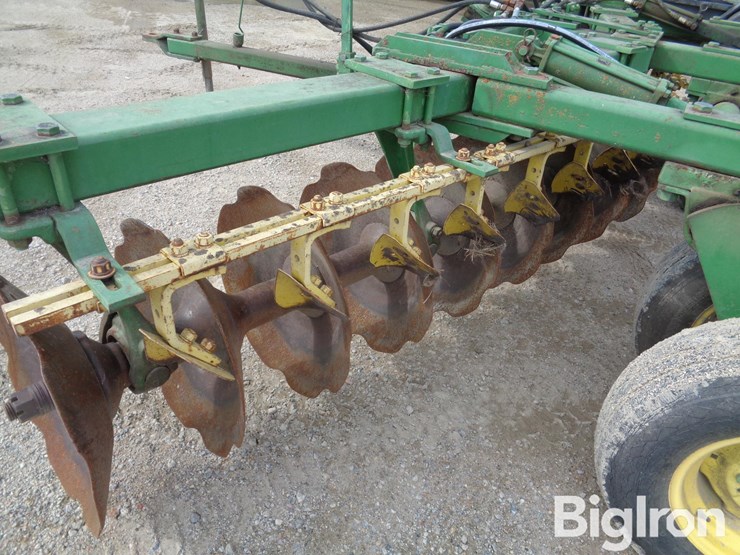john-deere-1640-image-19