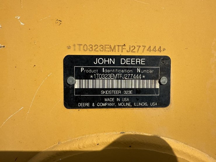 deere-323e-image-59