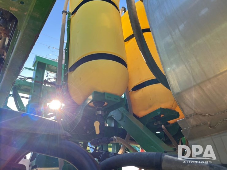 2019-john-deere-r4045-image-34