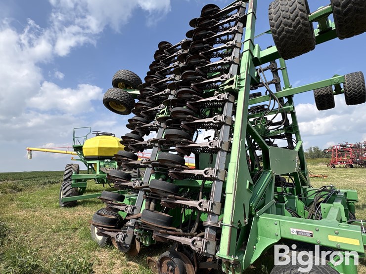 2005-john-deere-1890-image-15