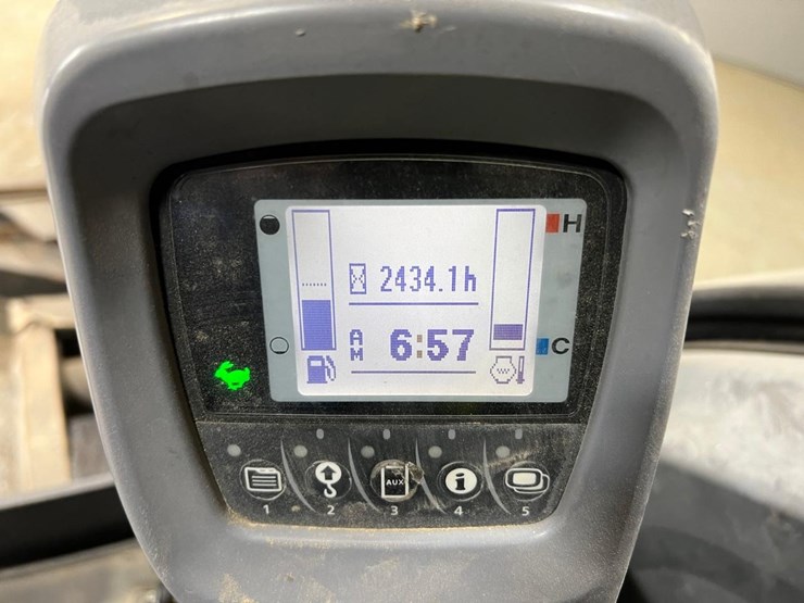 2020-kubota-kx040-4-image-28