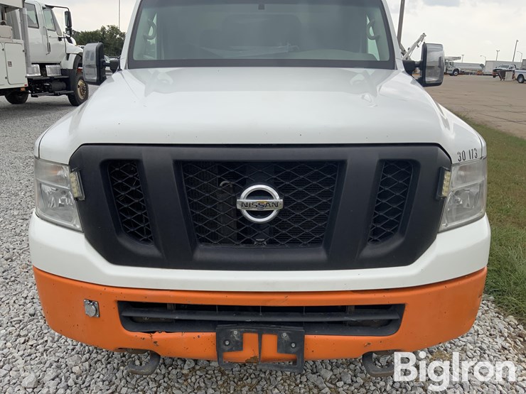 2017-nissan-nv2500-image-12