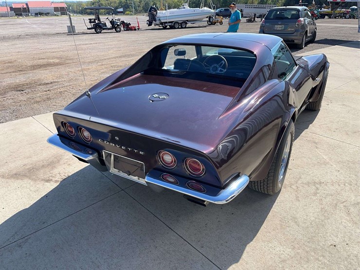 1973-chevrolet-corvette-image-4