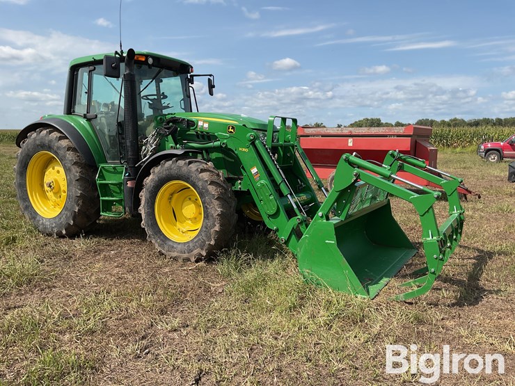 2015-john-deere-6125m-image-3