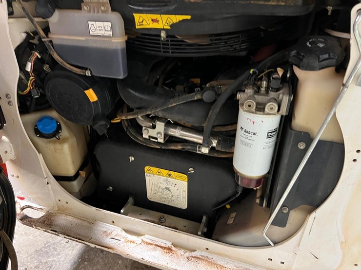 2023-bobcat-t86-image-17