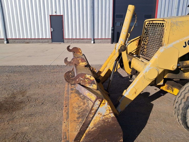 deere-310c-image-16