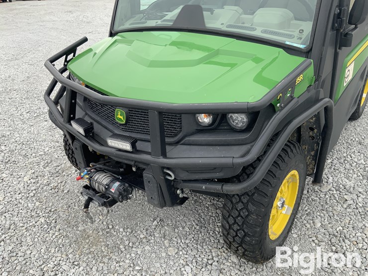 2018-john-deere-gator-image-14