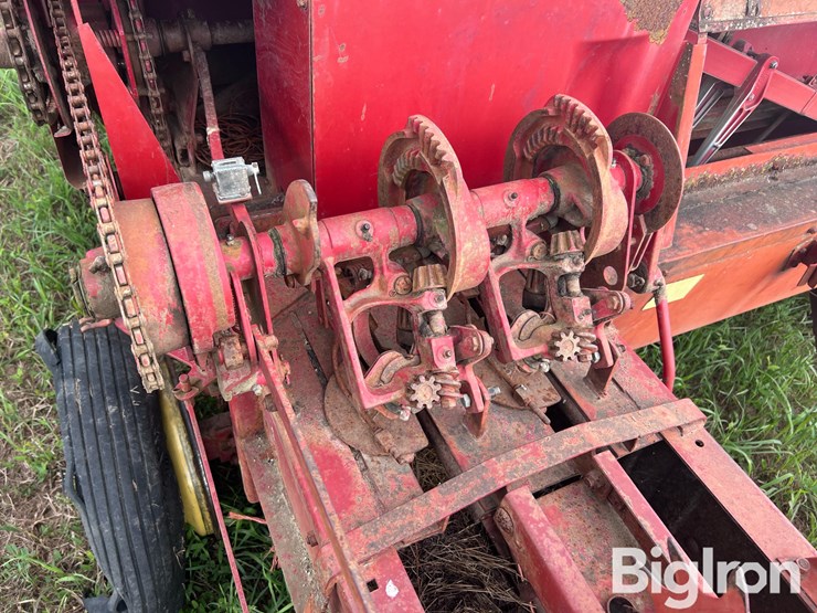 new-holland-271-image-16