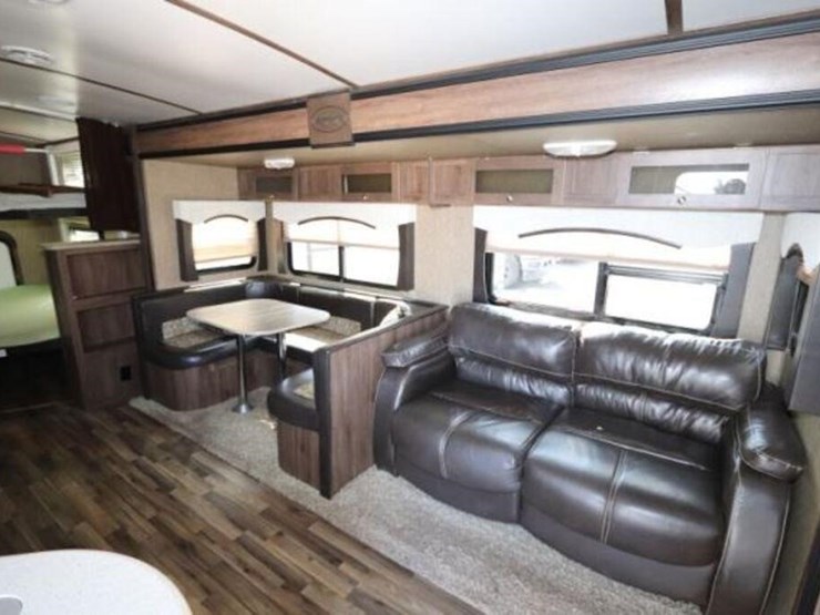2015-dutchmen-aerolite-282dbhs-ae2-travel-trailer-image-14