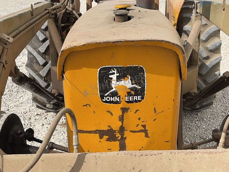 john-deere-401-image-11