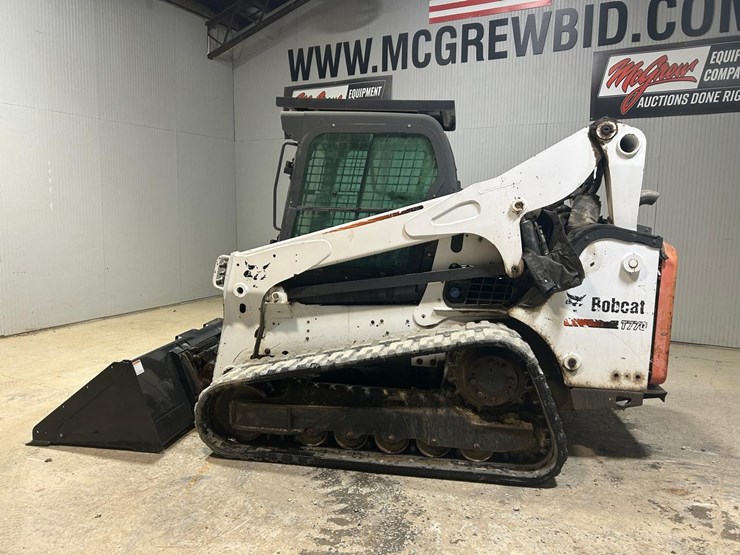 2015-bobcat-t770-image-2