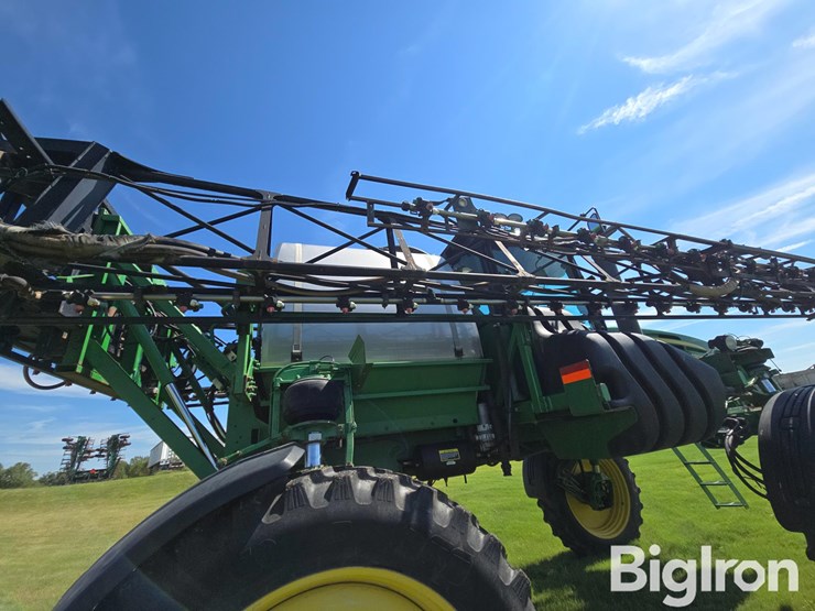 2011-john-deere-4830-image-16