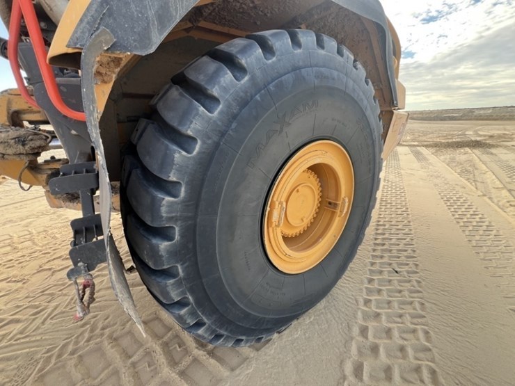 2020-volvo-a60h-image-30
