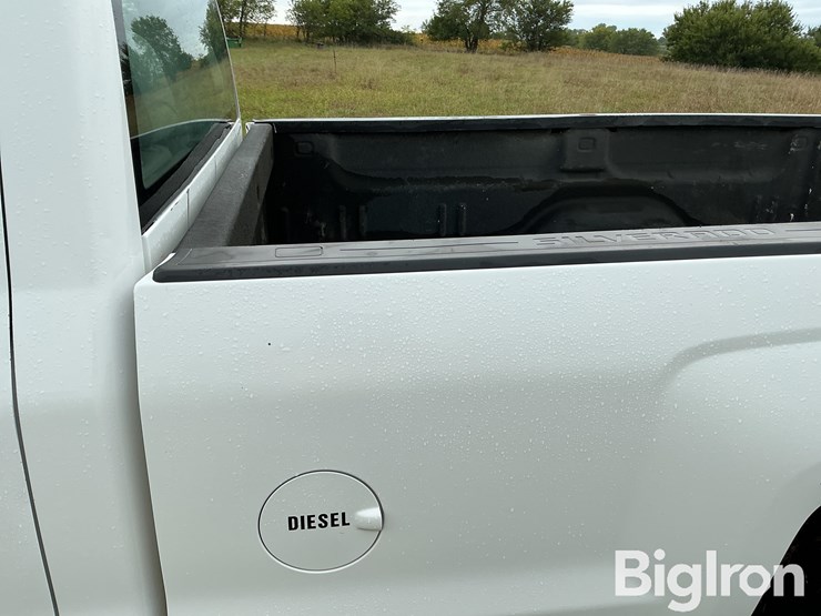 2015-chevrolet-silverado-3500-image-13
