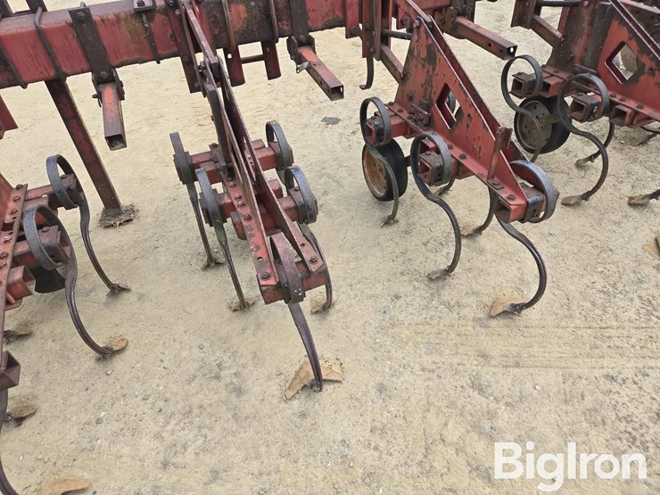 case-ih-183-image-12