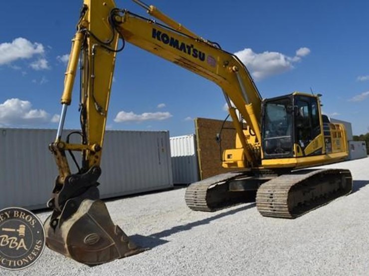 2014-komatsu-pc210-10-image-32