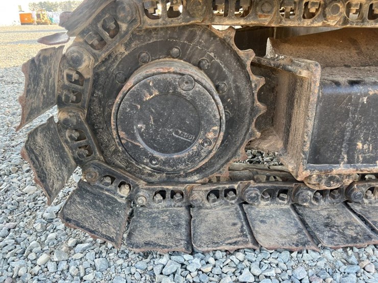 2012-komatsu-pc70-image-52
