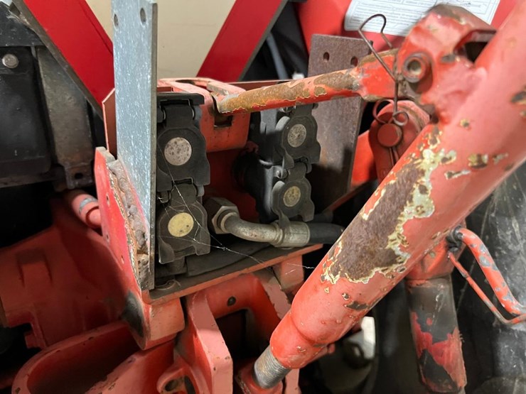mccormick-f90-image-16