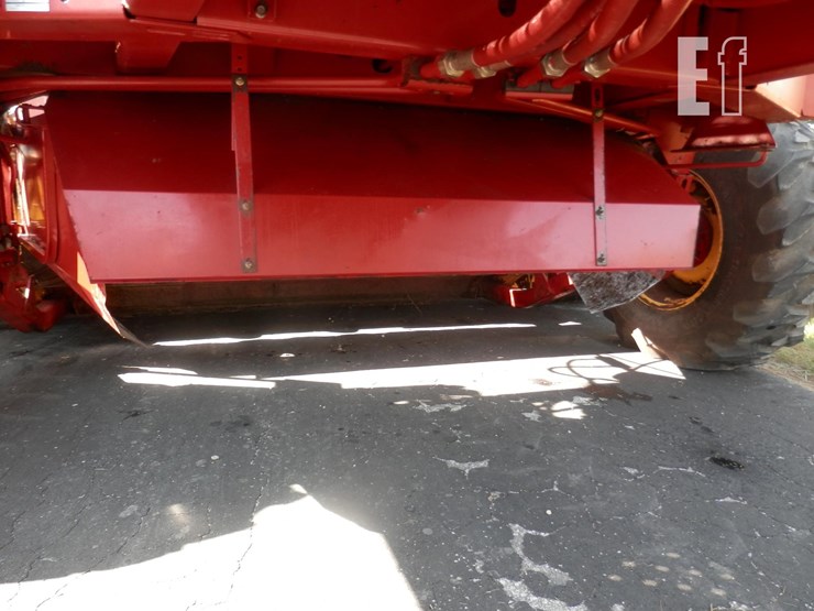 new-holland-2450-image-24