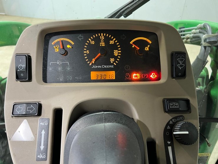 john-deere-3720-image-23