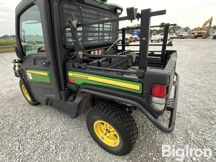 2018-john-deere-gator-image-12