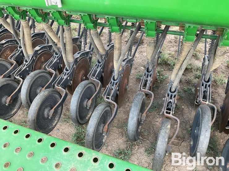 john-deere-450-image-14