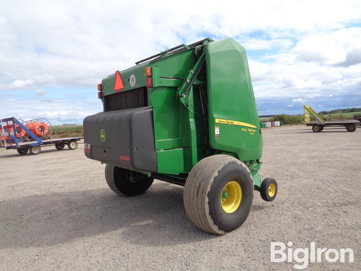 2022-john-deere-560m-image-5