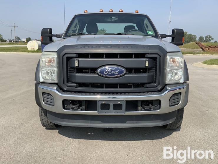 2015-ford-f550-xl-image-2