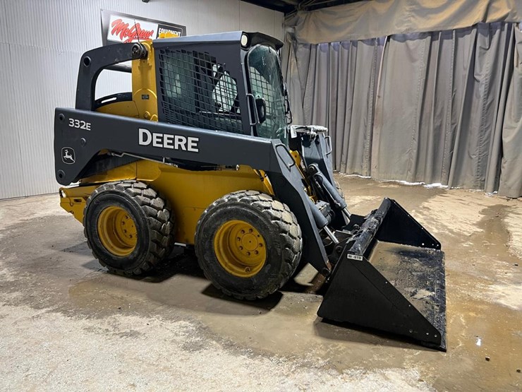 deere-332e-image-6