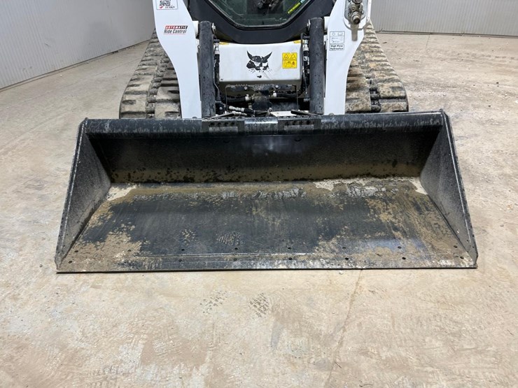 2023-bobcat-t770-image-9