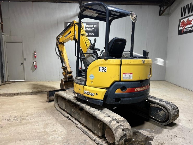 2016-yanmar-vio45-6a-image-4