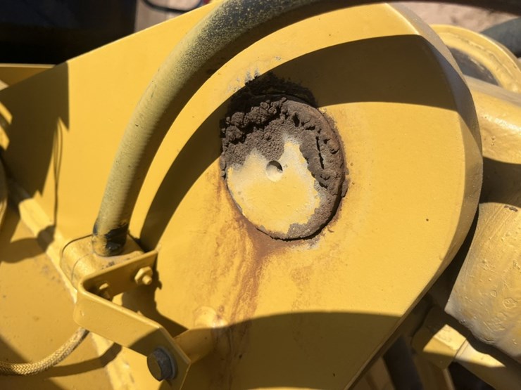 caterpillar-928g-image-47