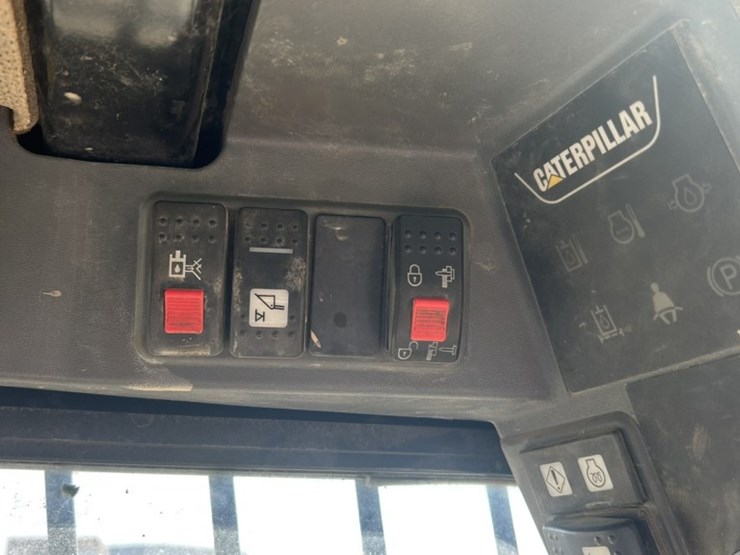 caterpillar-247b3-image-49