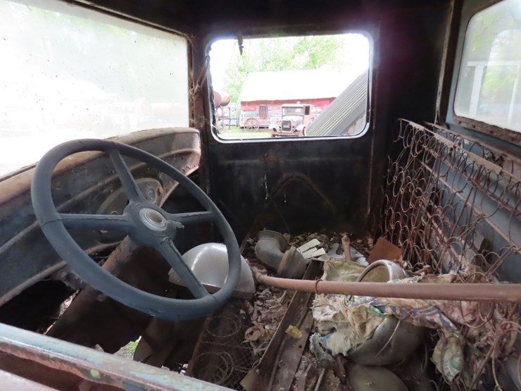1934-ford-tow-truck-image-9