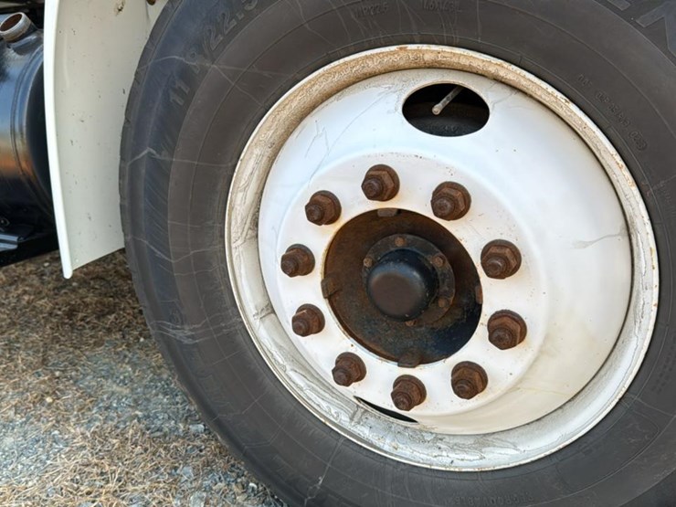2007-international-durastar-4300-image-37