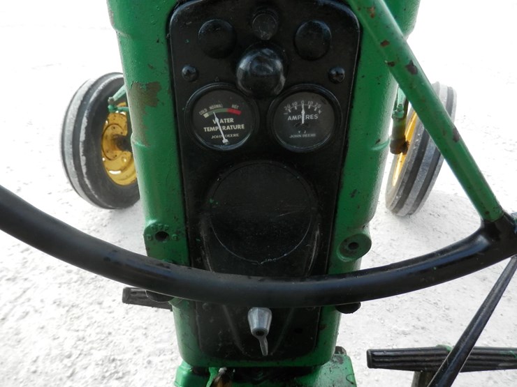 john-deere-420-image-10