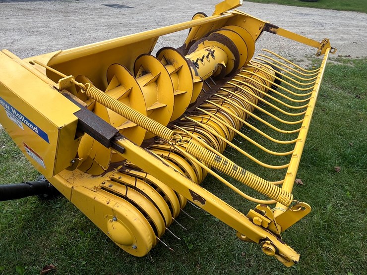 new-holland-fp240-image-15
