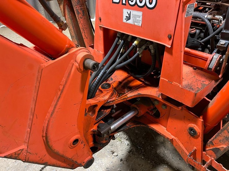 2002-kubota-l35-image-17