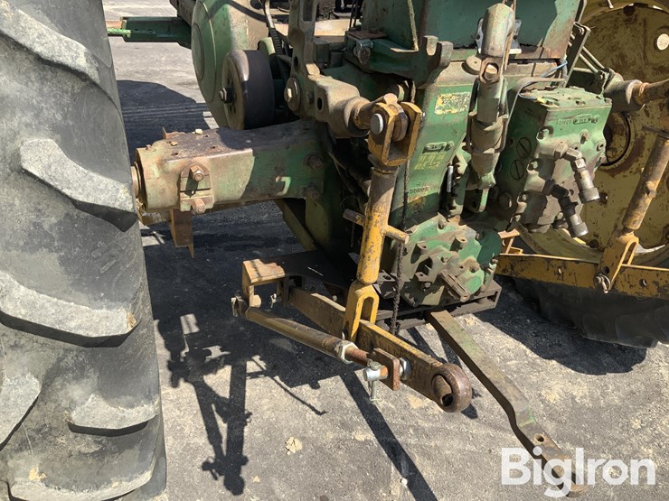 1959-john-deere-630-image-9