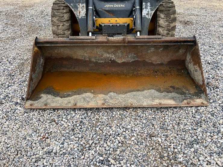 2020-deere-324g-image-9