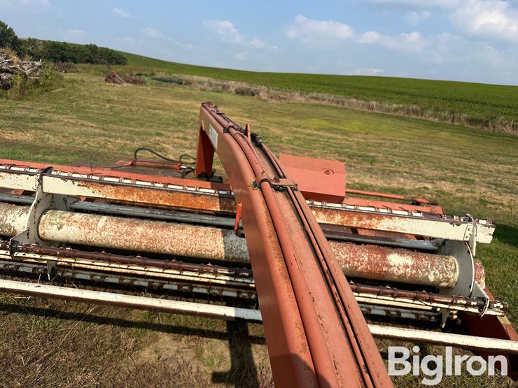 hesston-1014-image-17