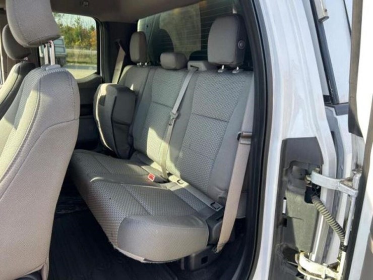 2015-ford-f150-image-21