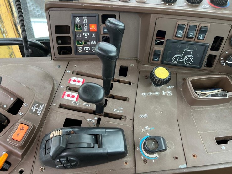 john-deere-6320-image-35