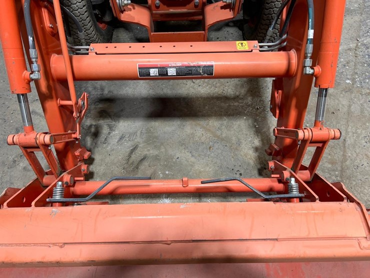 2021-kubota-la805-image-10
