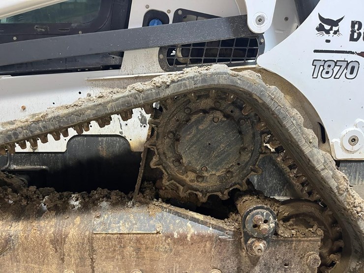 2019-bobcat-t870-image-14