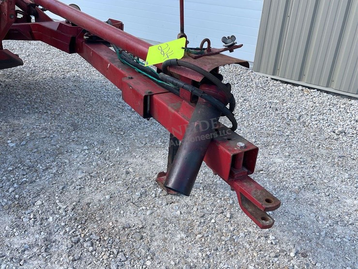 new-holland-472-image-9