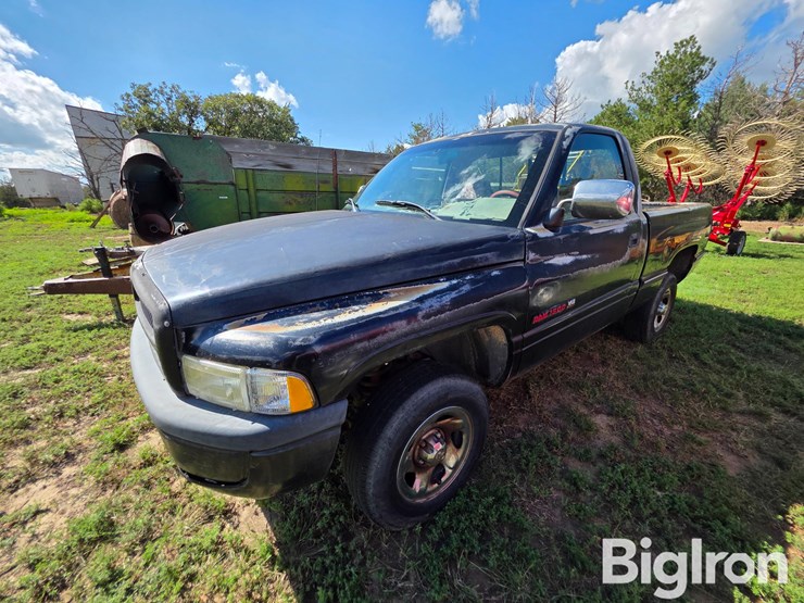 1997-dodge-ram-1500-image-1